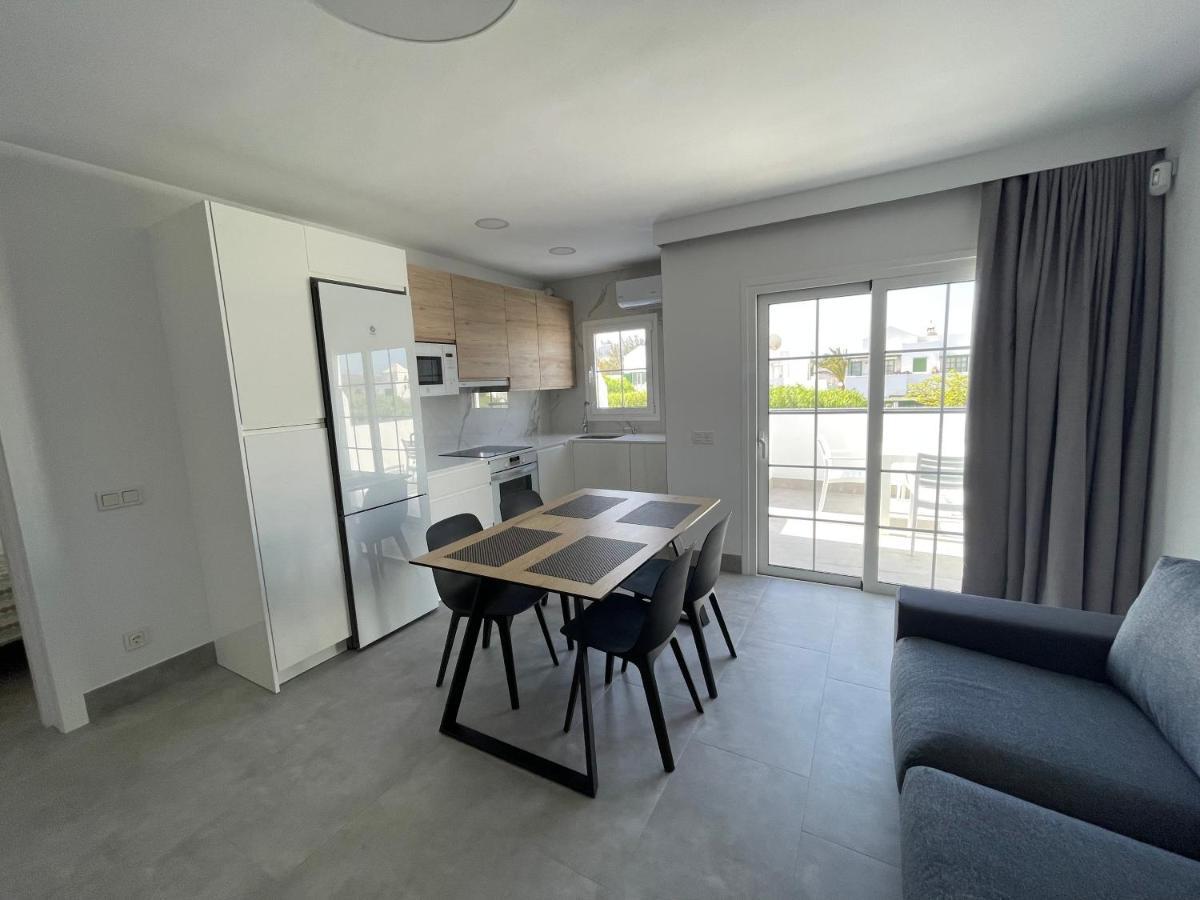 Izaro Apartamento Atico De Lujo Cerca De Playa Dorada Playa Blanca  Exteriör bild