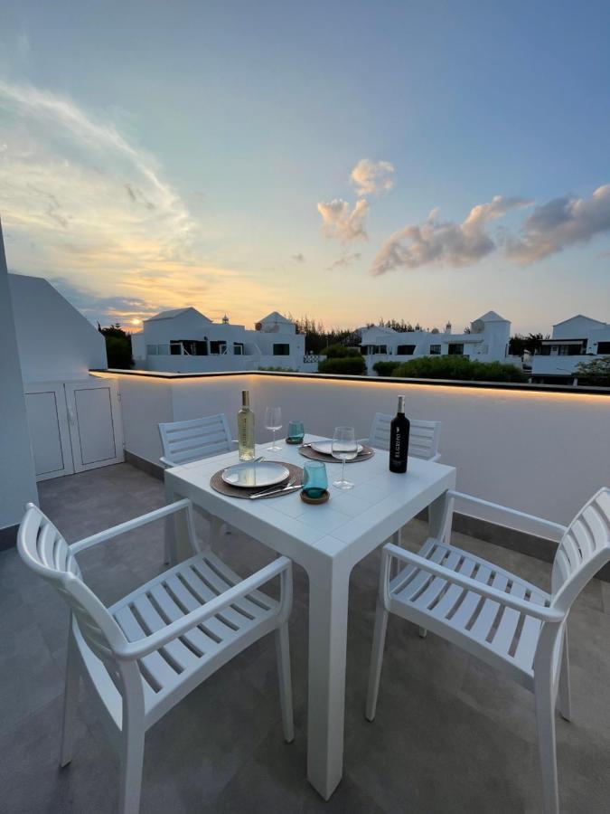 Izaro Apartamento Atico De Lujo Cerca De Playa Dorada Playa Blanca  Exteriör bild