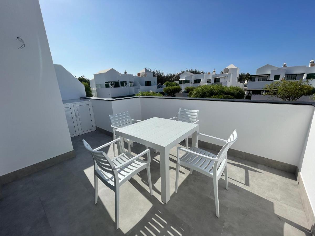 Izaro Apartamento Atico De Lujo Cerca De Playa Dorada Playa Blanca  Exteriör bild