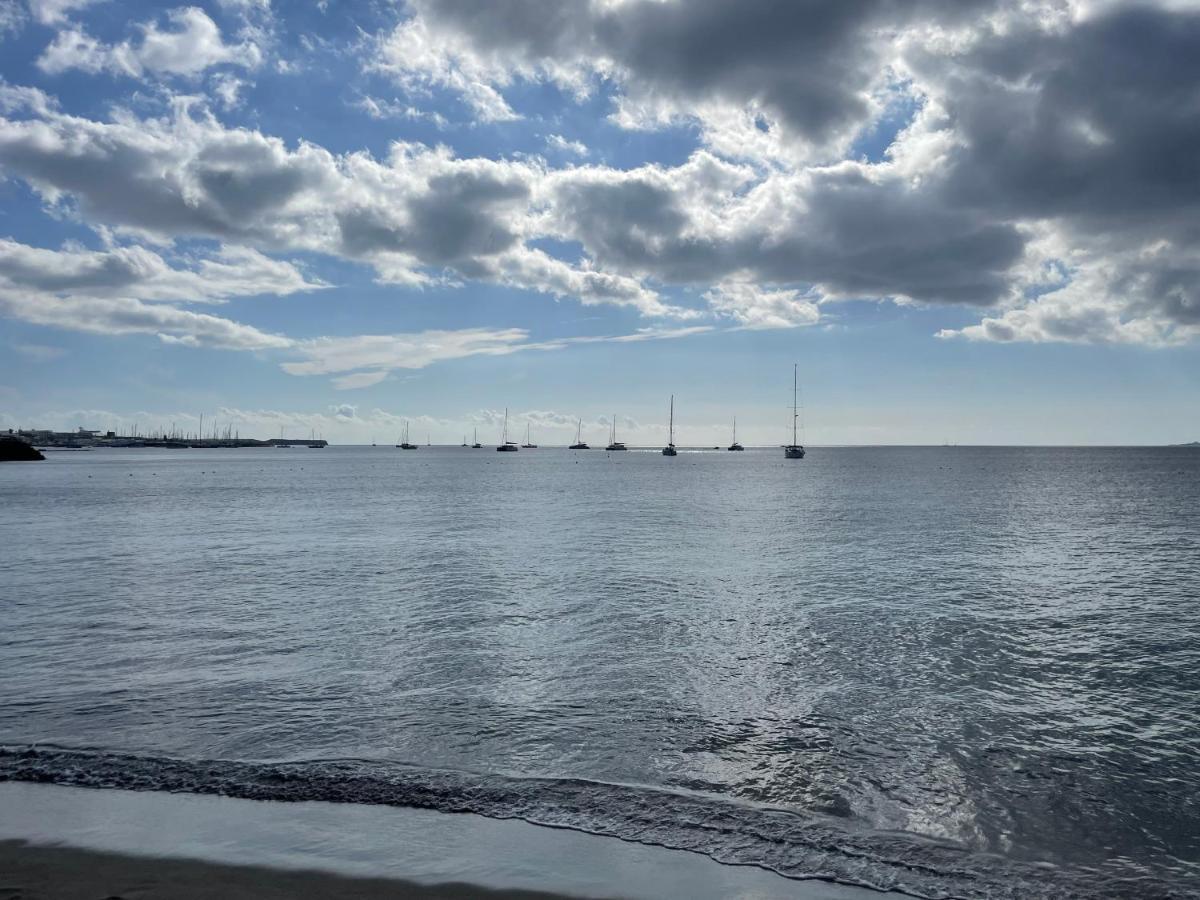 Izaro Apartamento Atico De Lujo Cerca De Playa Dorada Playa Blanca  Exteriör bild