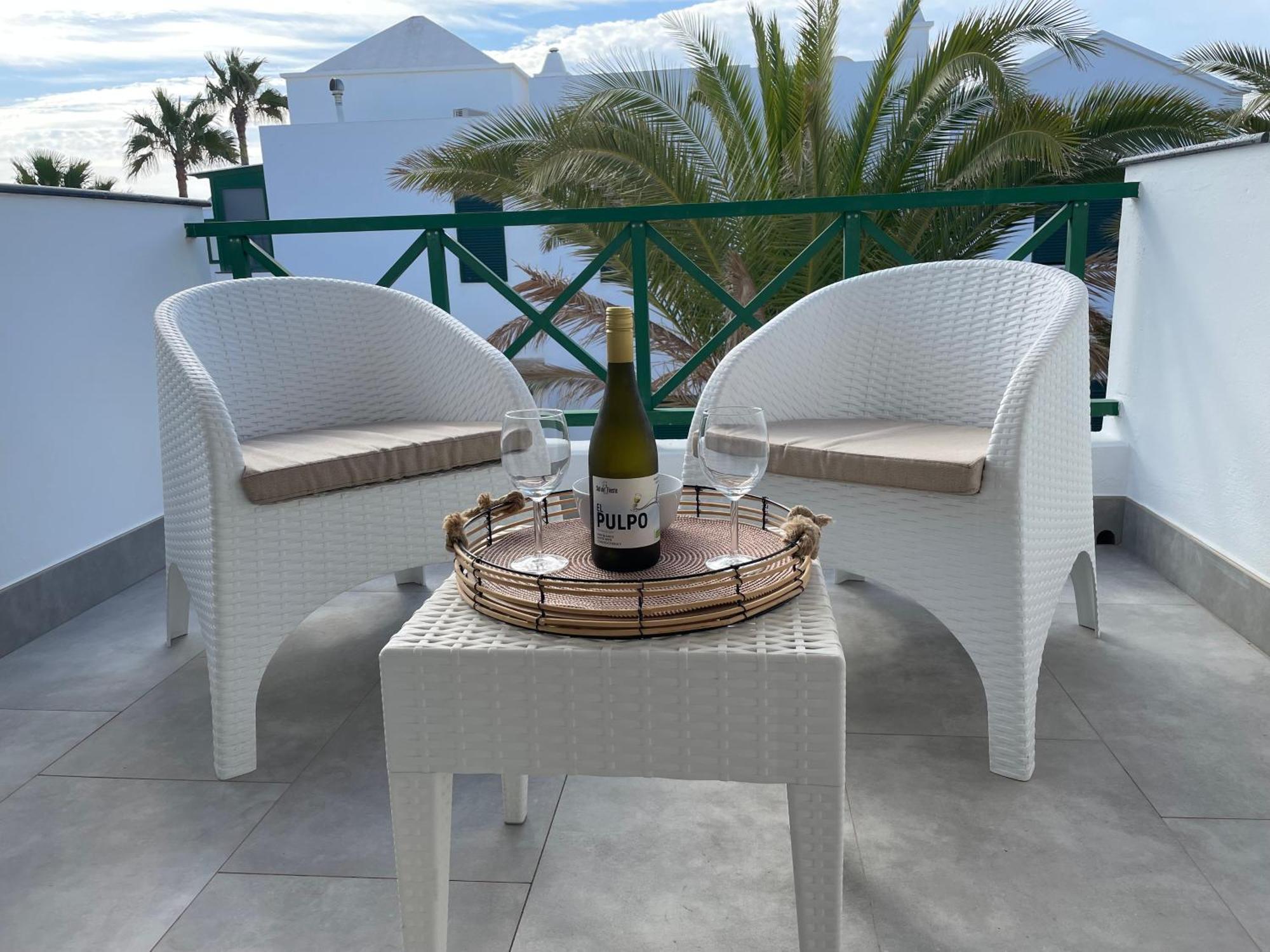 Izaro Apartamento Atico De Lujo Cerca De Playa Dorada Playa Blanca  Exteriör bild